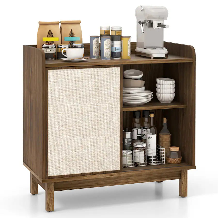 Valnøddefarvet sideboard med flet skydedør